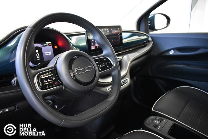 FIAT 500e Berlina 42 kWh